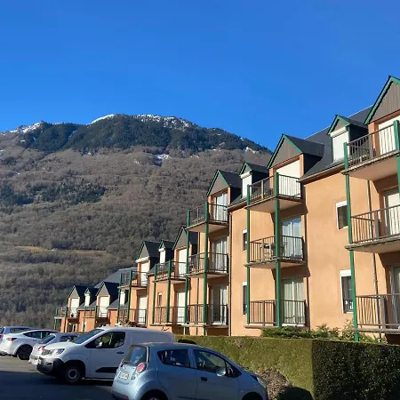 Esquieze-sere * Люс-Сен-Совёр